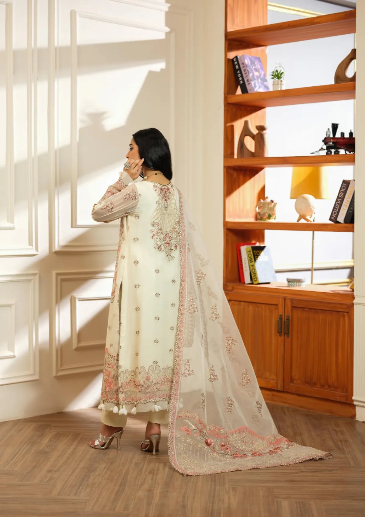 WFE-04  PEARL MIRAGE