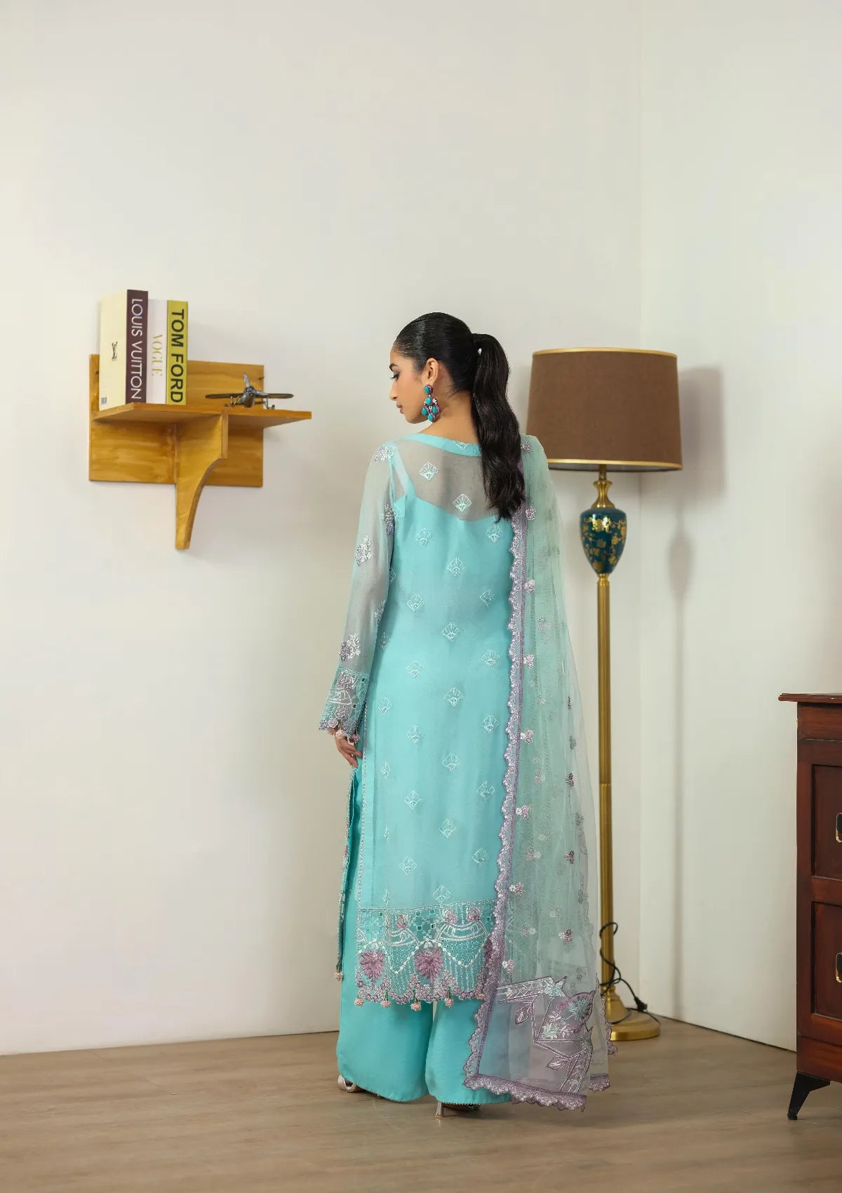 WFE-08  FROSTED AZURE