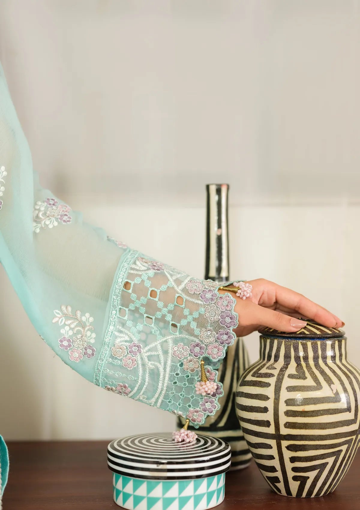 WFE-08  FROSTED AZURE